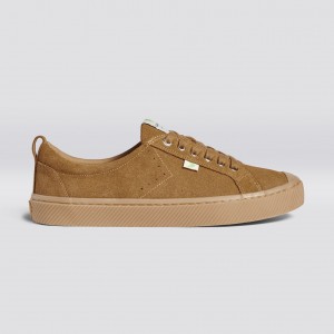 OCA LOW Cariuma Low Top Suede Hombre All Camel | GO7865142