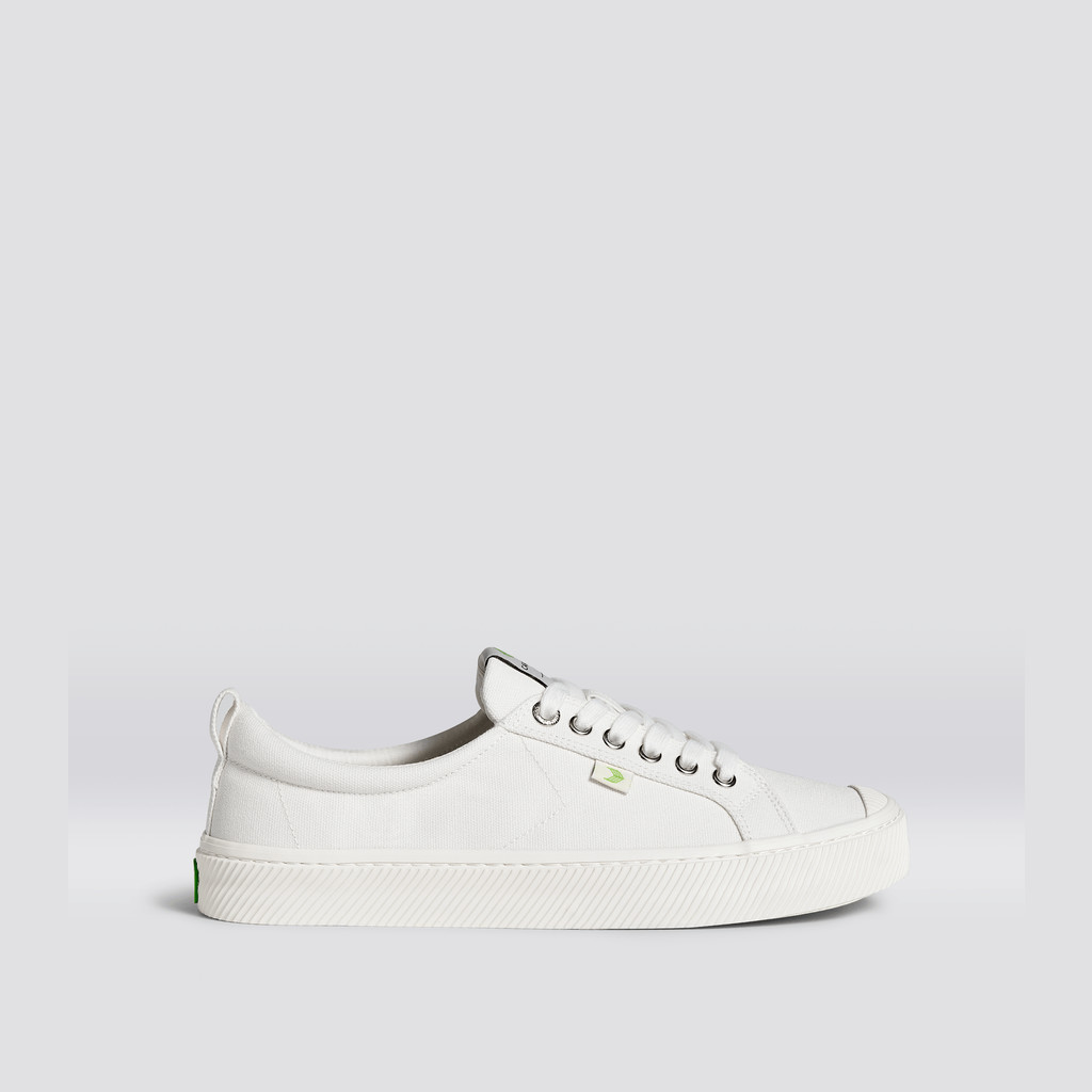 OCA LOW Cariuma Low Top Lona Vegan Hombre Off-White | UZ6059378