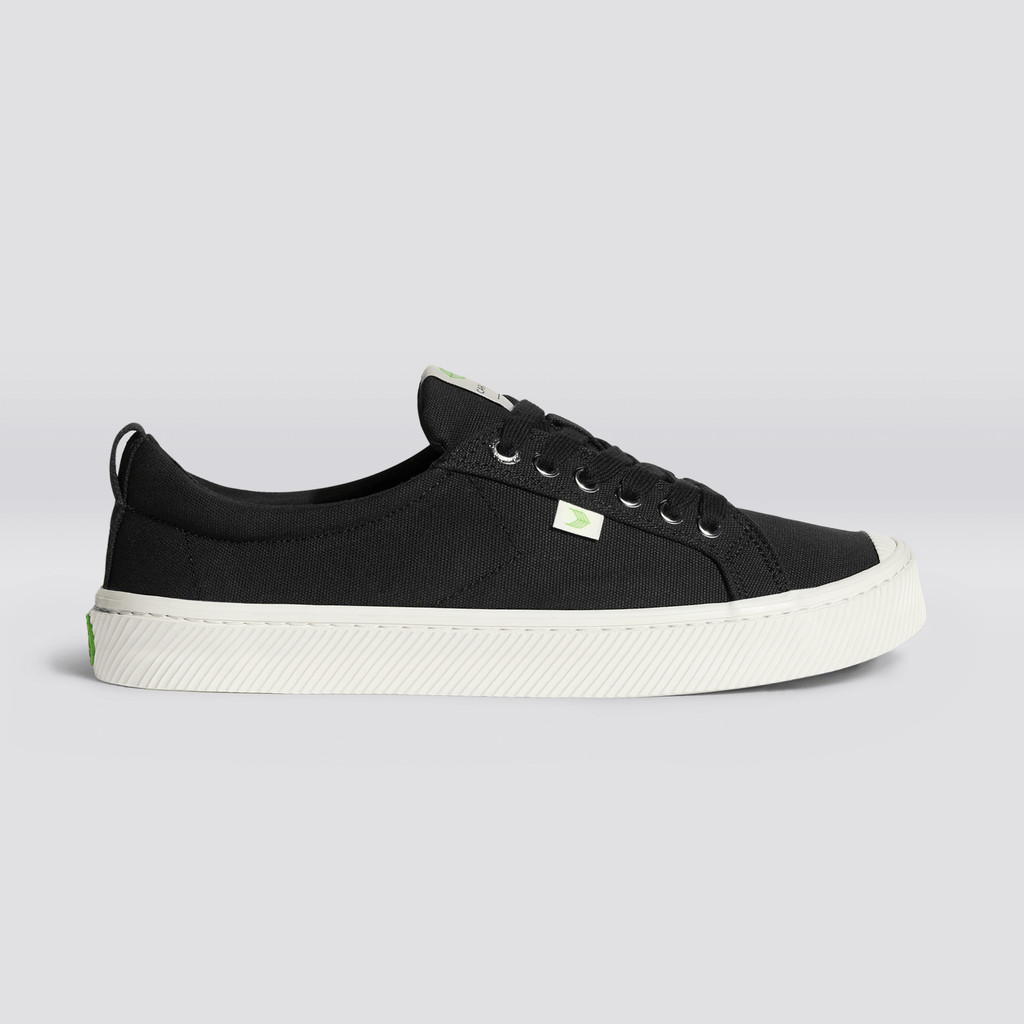 OCA LOW Cariuma Low Top Lona Vegan Hombre Negras | TD3592716