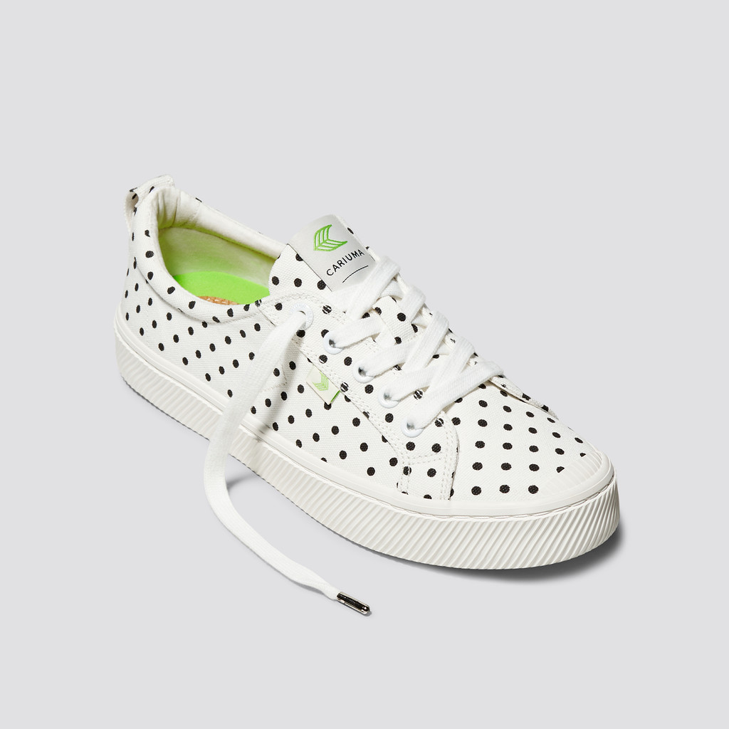 OCA LOW Cariuma Low Top Lona Vegan Hombre Blancas | NA5124069